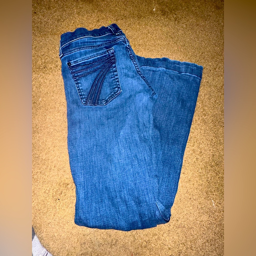 7 for all mankind